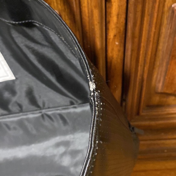 Lorna Jane Escape Bag - Picture 4 of 9